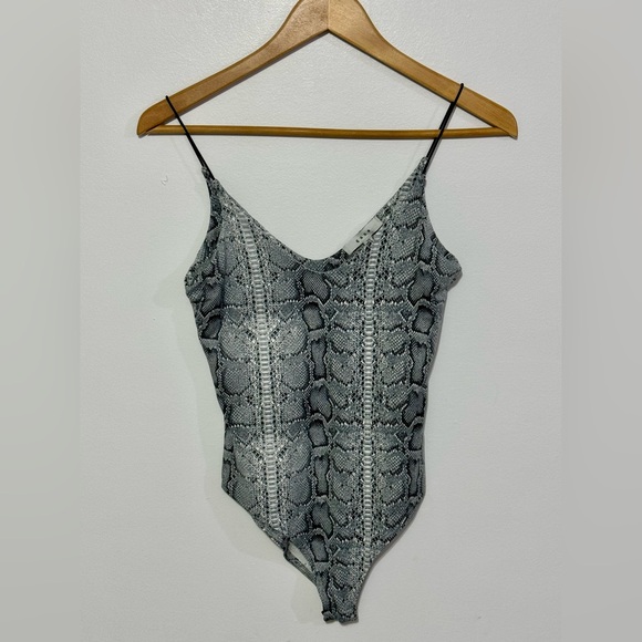 gaze Tops - Gaze Animal Print Bodysuit Shapewear Lingerie Women's Size XS Gray And Black